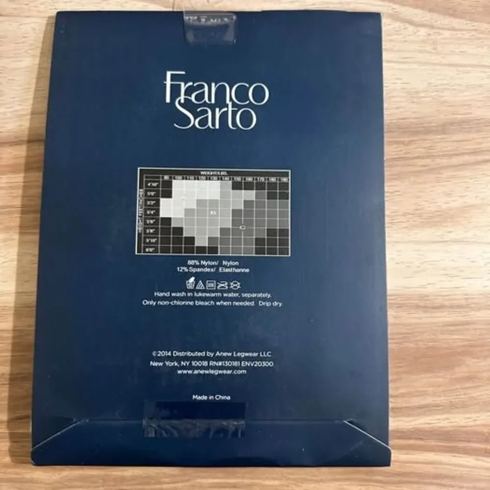 Franco Sarto Black Sheer to Waist Pantyhose Size B Nylon Spandex F-4123 NEW